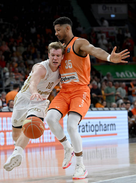 恩昆库与拜 恩昆库与拜