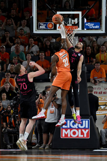 将在对阵意 将在对阵意